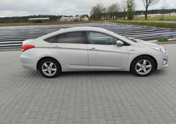 Hyundai i40 cena 20500 przebieg: 209000, rok produkcji 2013 z Zbąszyń małe 172